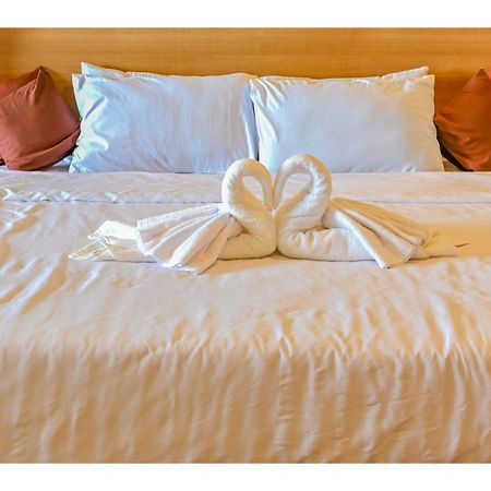 Capital O 890 Nami Hotel Tagaytay Tagaytay City Bagian luar foto