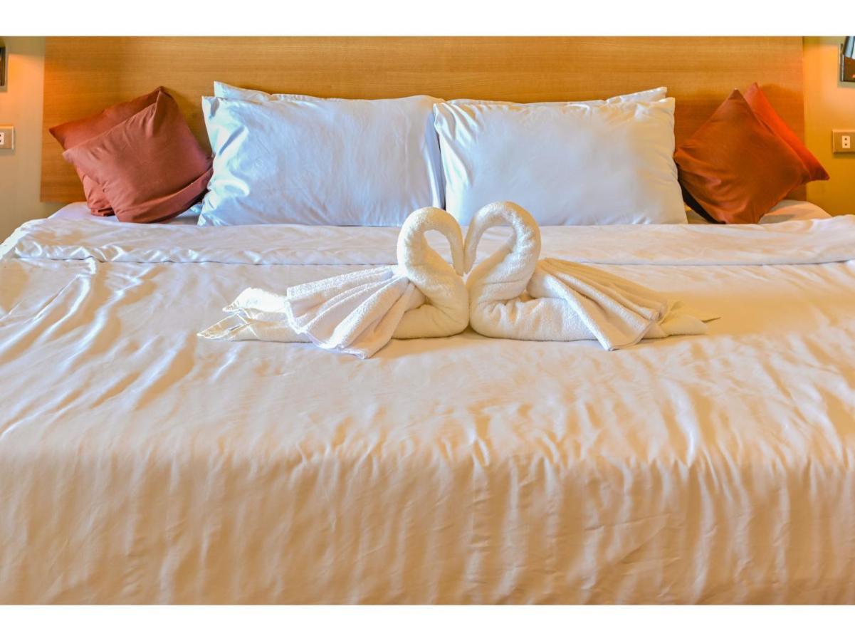 Capital O 890 Nami Hotel Tagaytay Tagaytay City Bagian luar foto