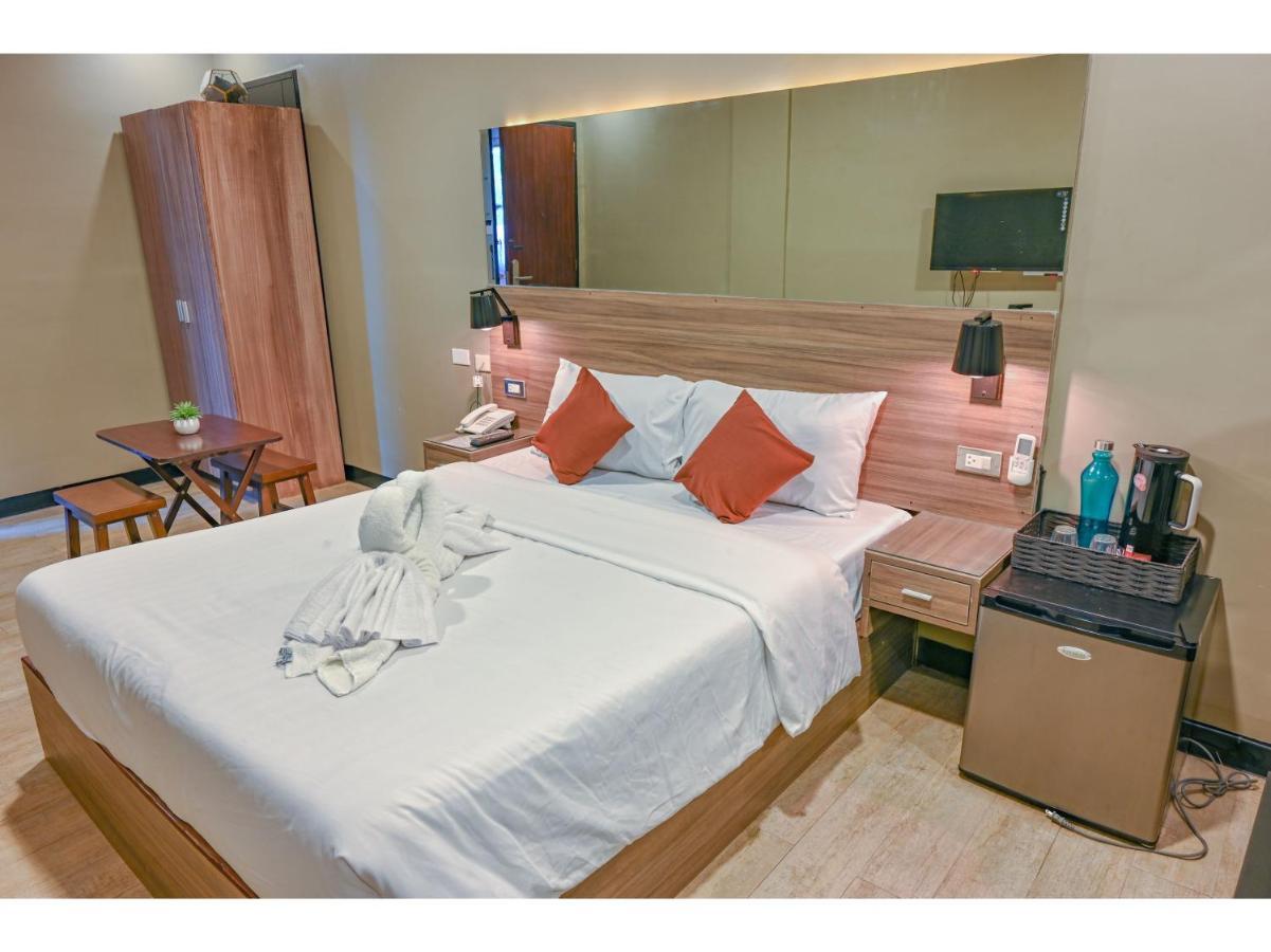 Capital O 890 Nami Hotel Tagaytay Tagaytay City Bagian luar foto