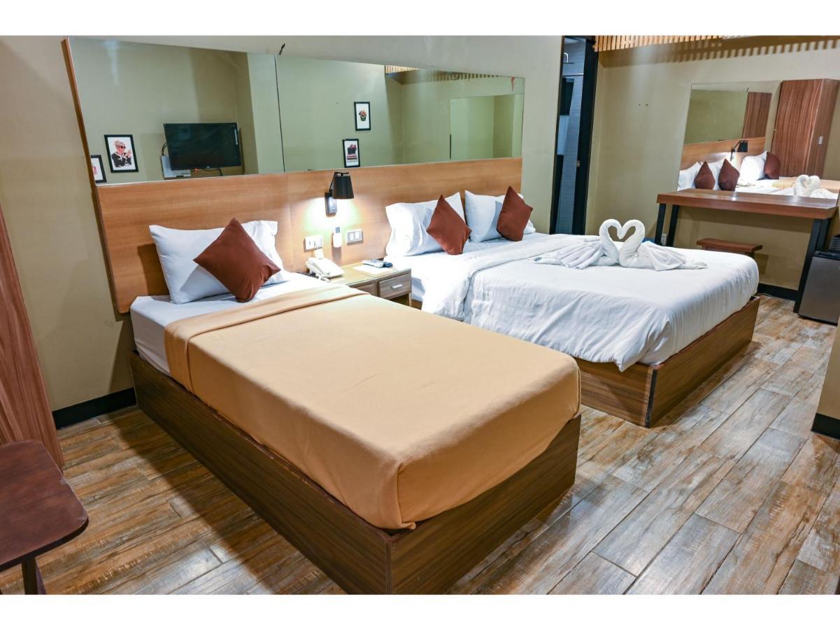 Capital O 890 Nami Hotel Tagaytay Tagaytay City Bagian luar foto