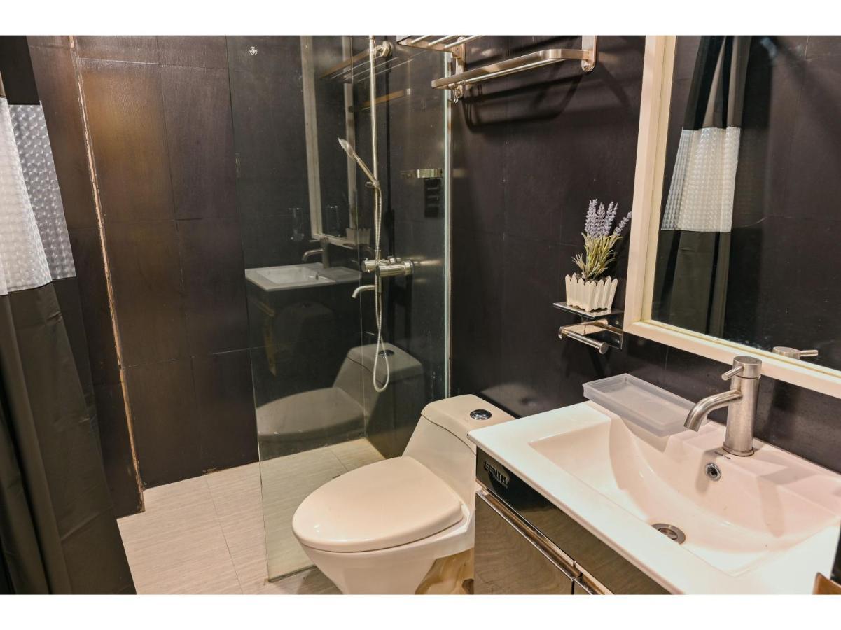 Capital O 890 Nami Hotel Tagaytay Tagaytay City Bagian luar foto